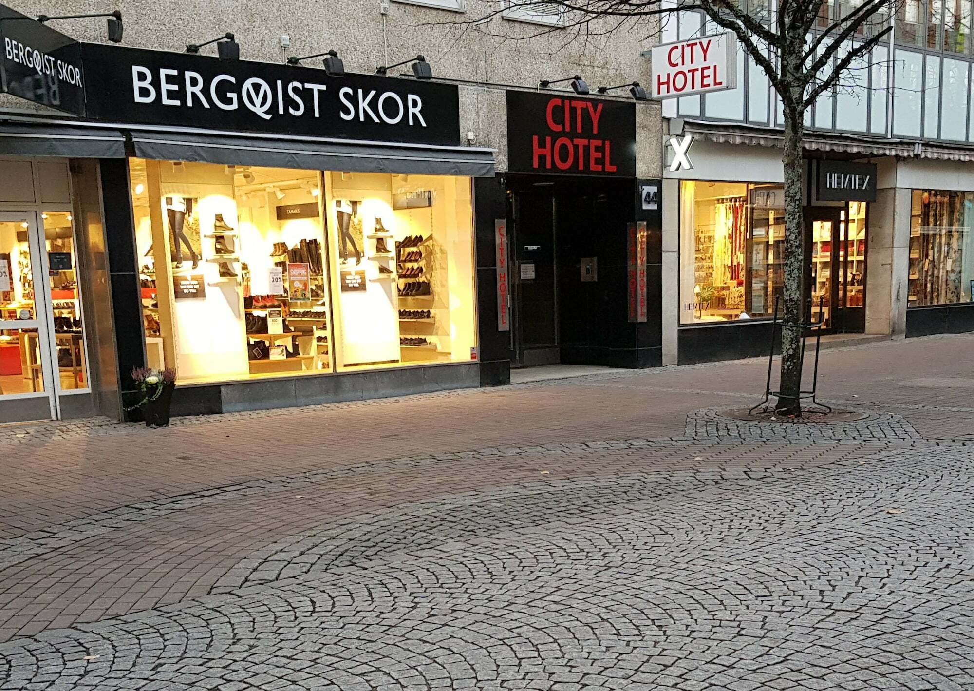 City Hotel Kristinehamn Ngoại thất bức ảnh
